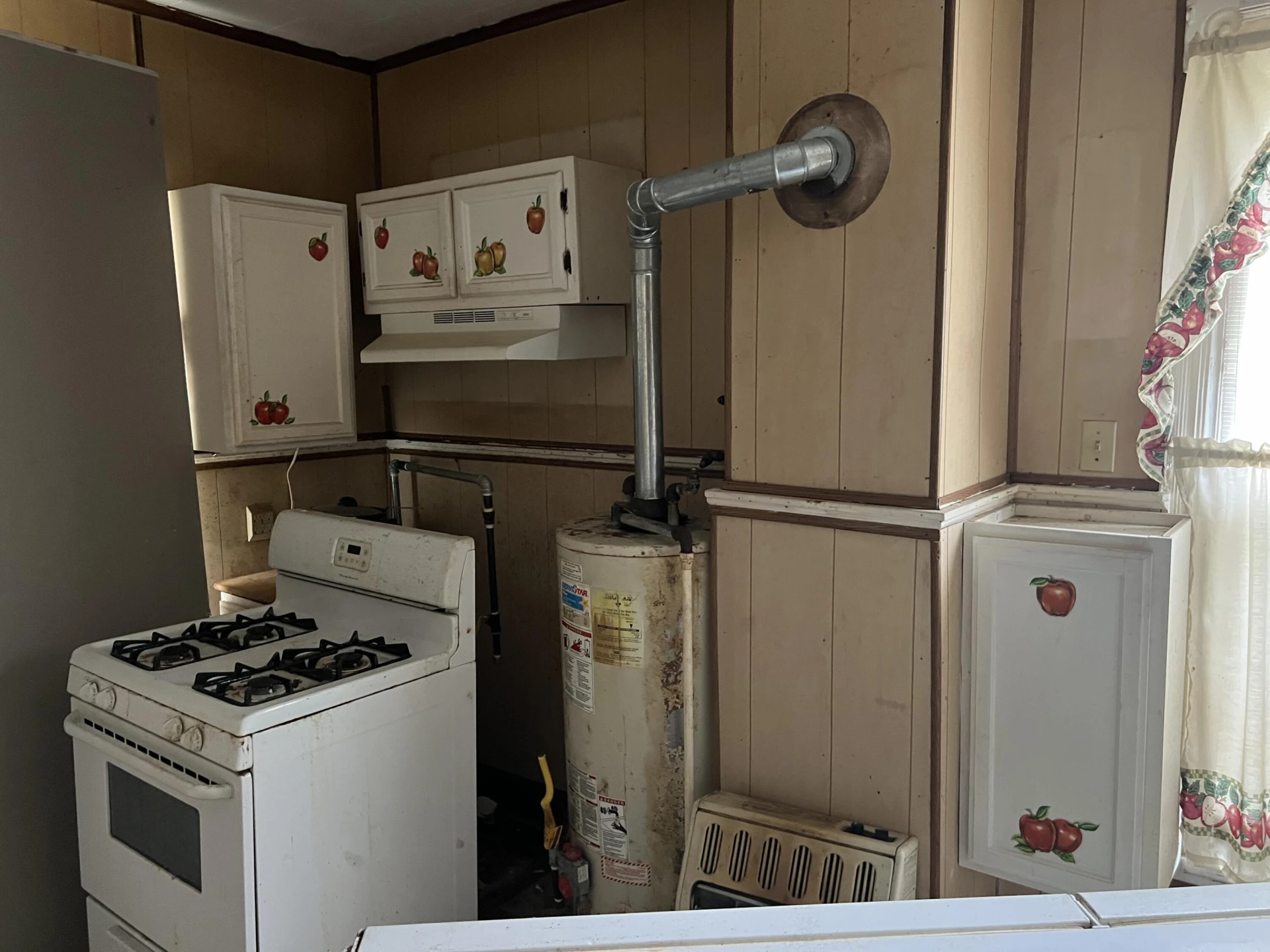813 Rose AVE - Photo 10
