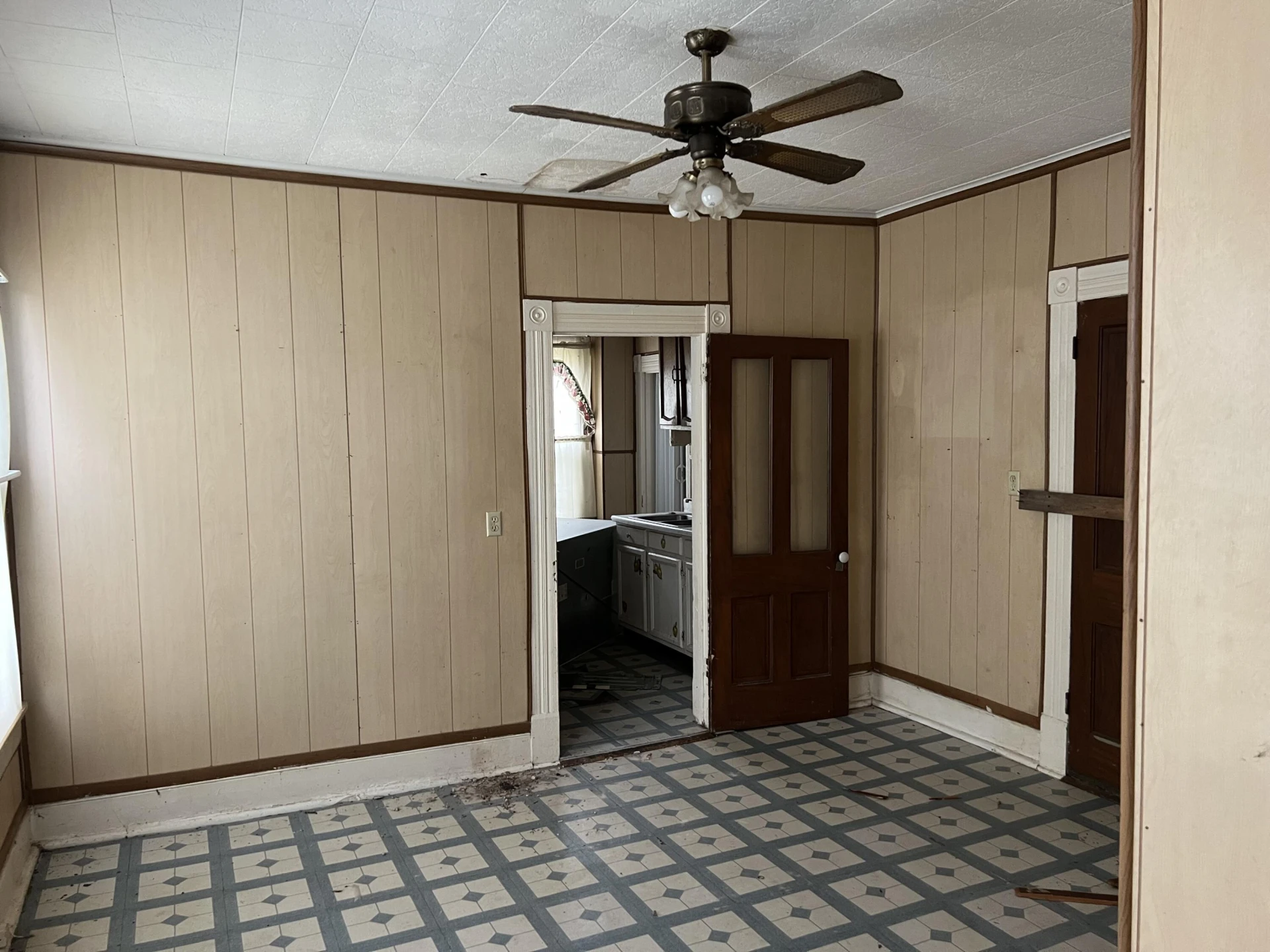 813 Rose AVE - Photo 6