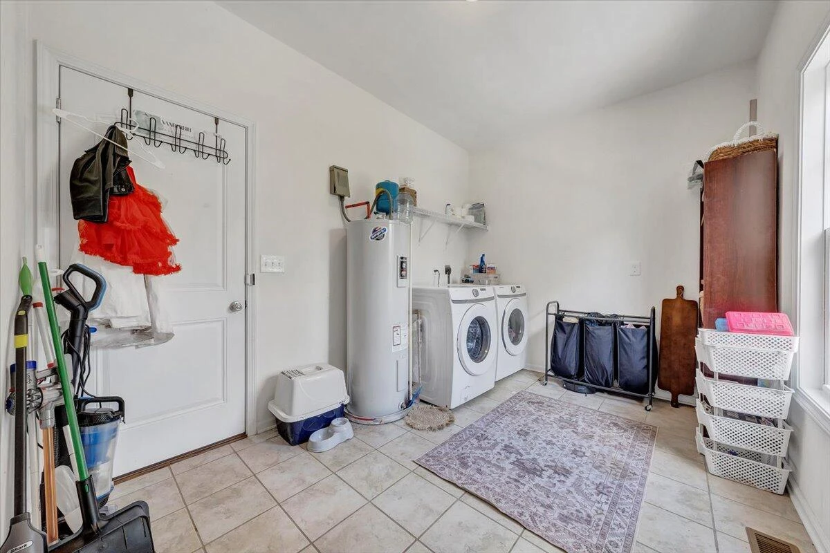 4927 Warrior DR - Photo 12