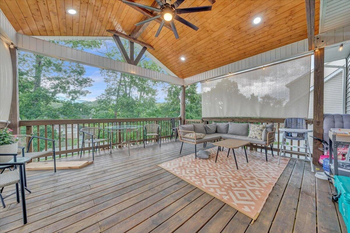 4927 Warrior DR - Photo 22