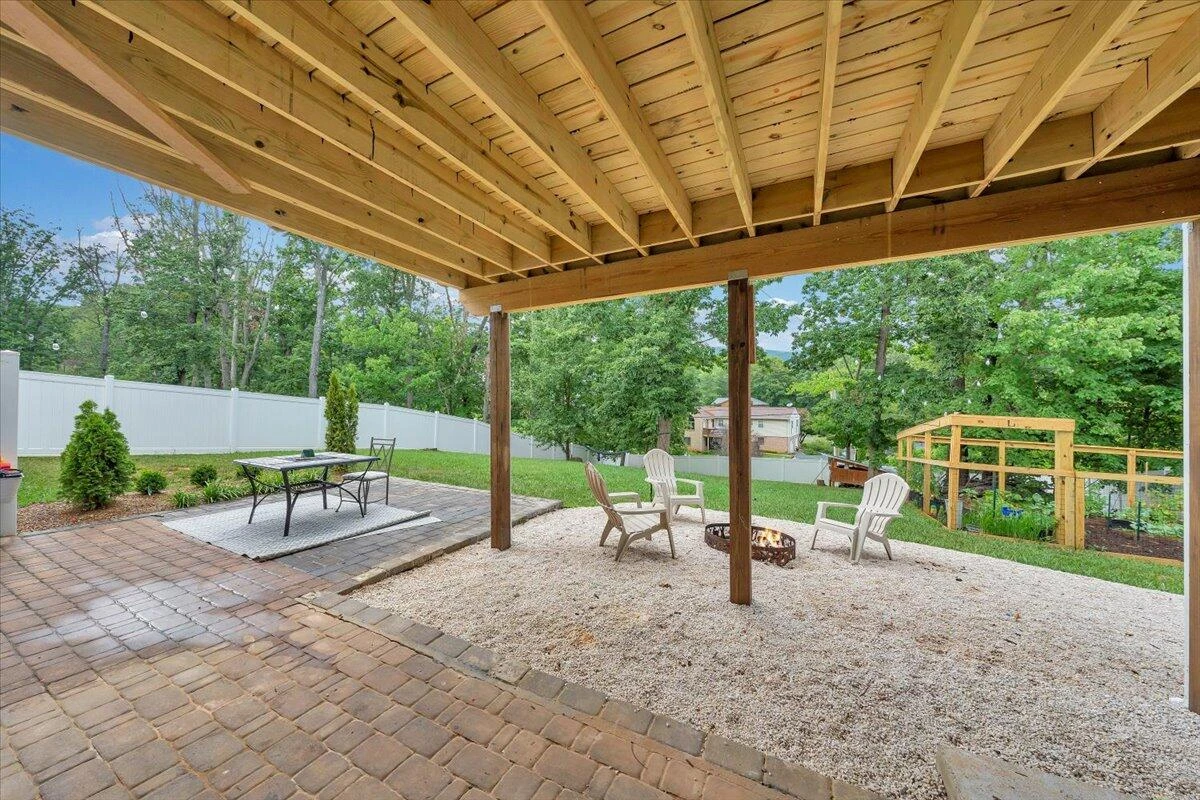 4927 Warrior DR - Photo 27