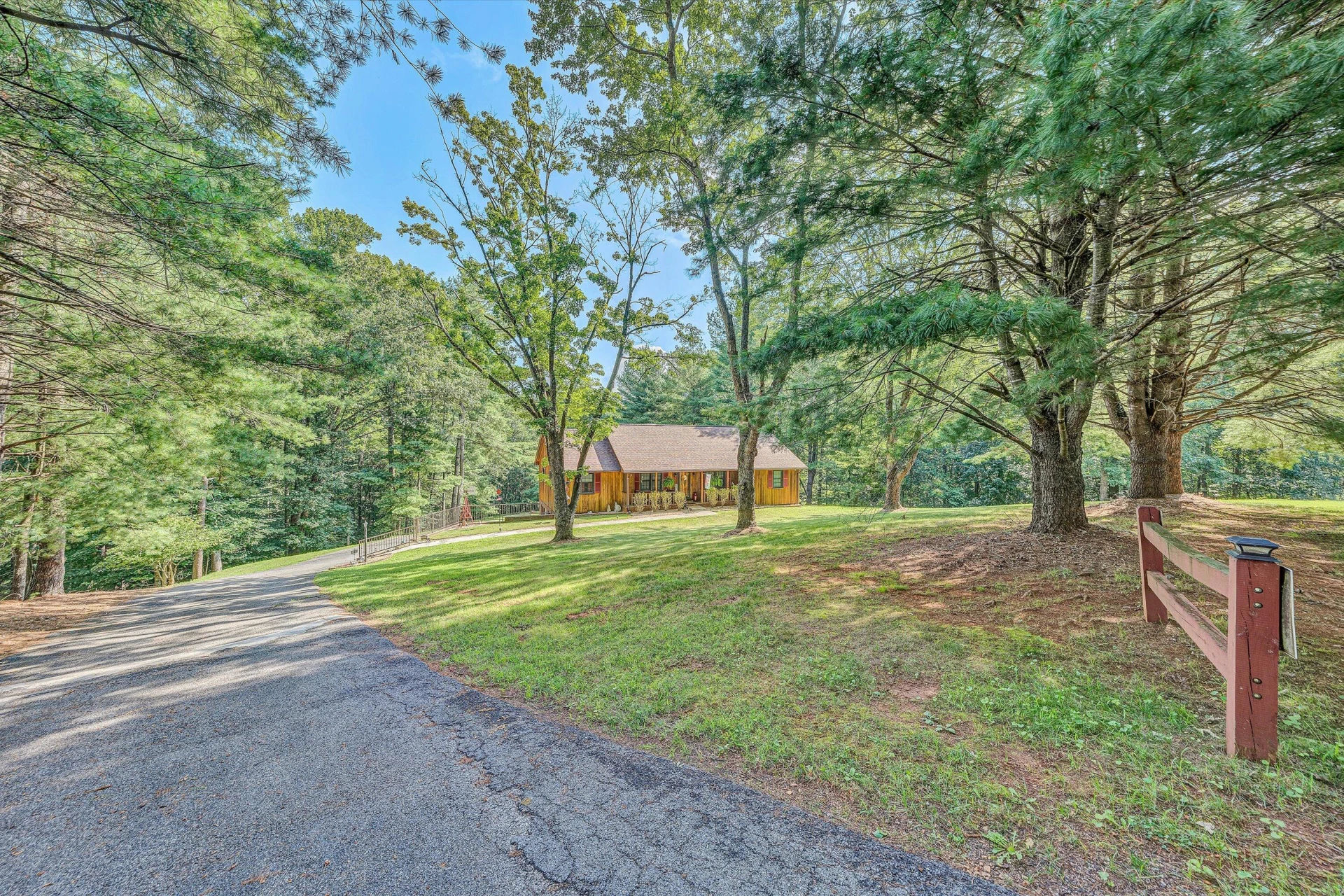 3852 Sun Valley LN - Photo 39