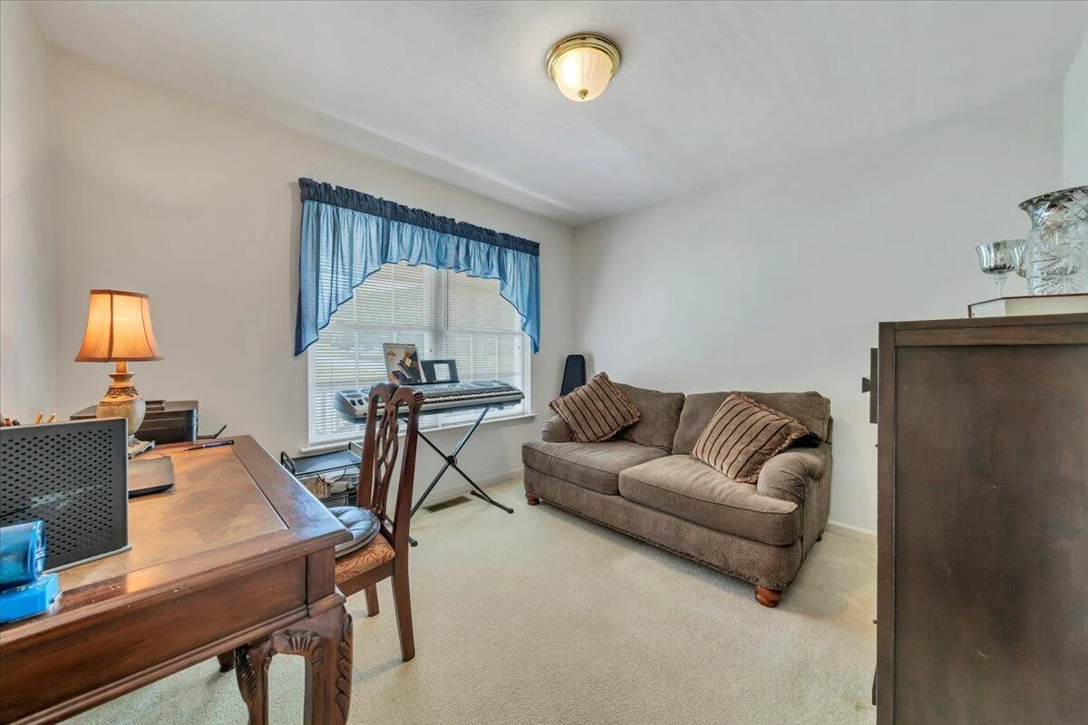 3141 Valley Stream DR - Photo 10