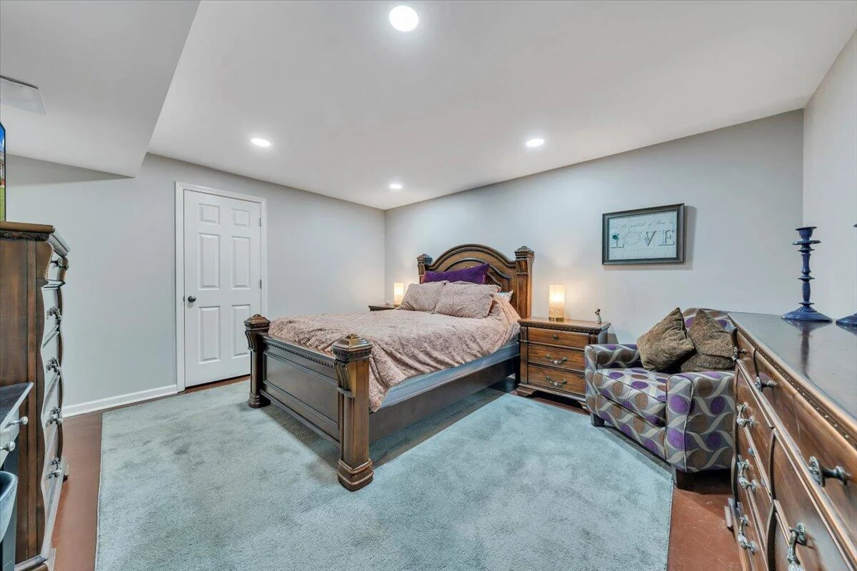 3141 Valley Stream DR - Photo 16