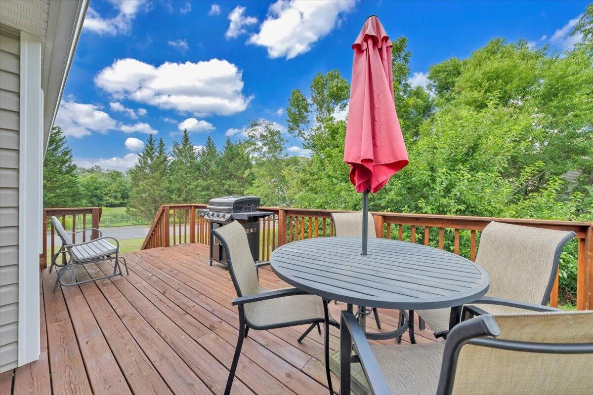 3141 Valley Stream DR - Photo 21