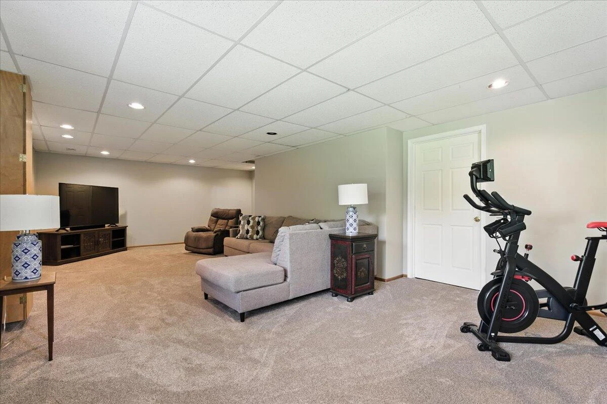 107 Mockingbird CIR - Photo 42