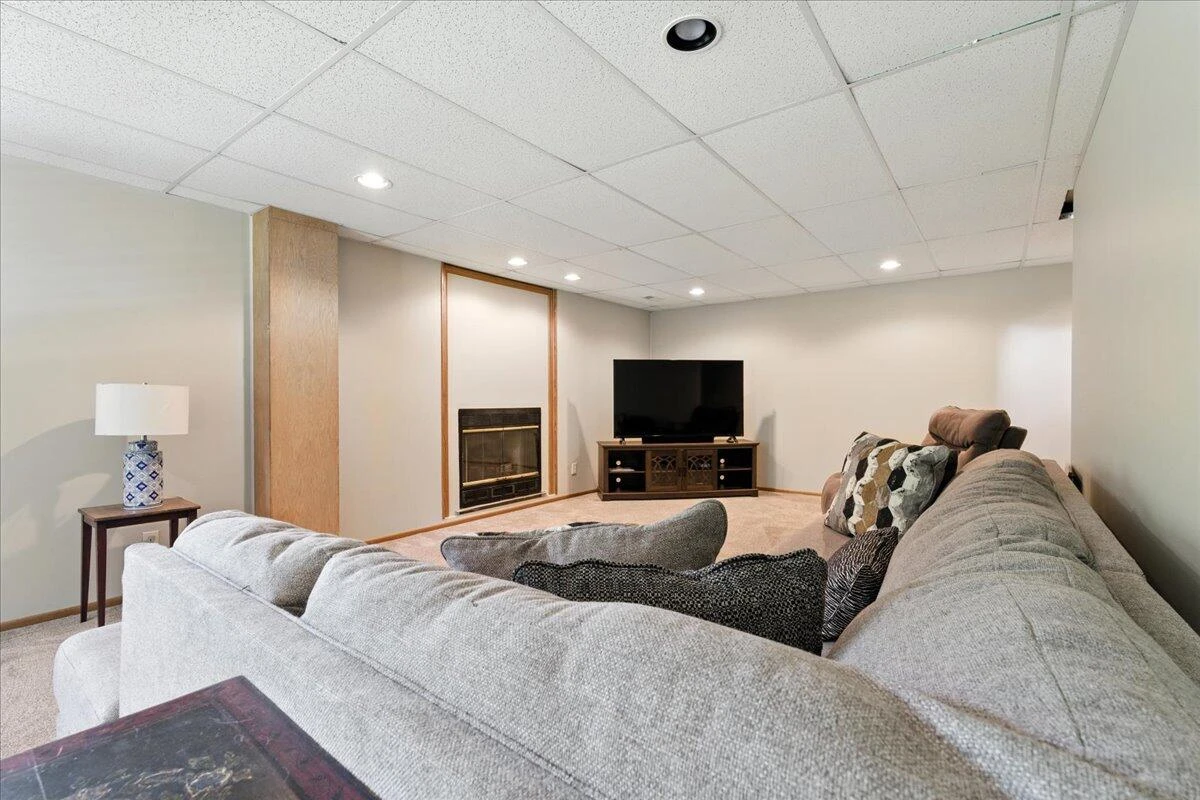 107 Mockingbird CIR - Photo 43