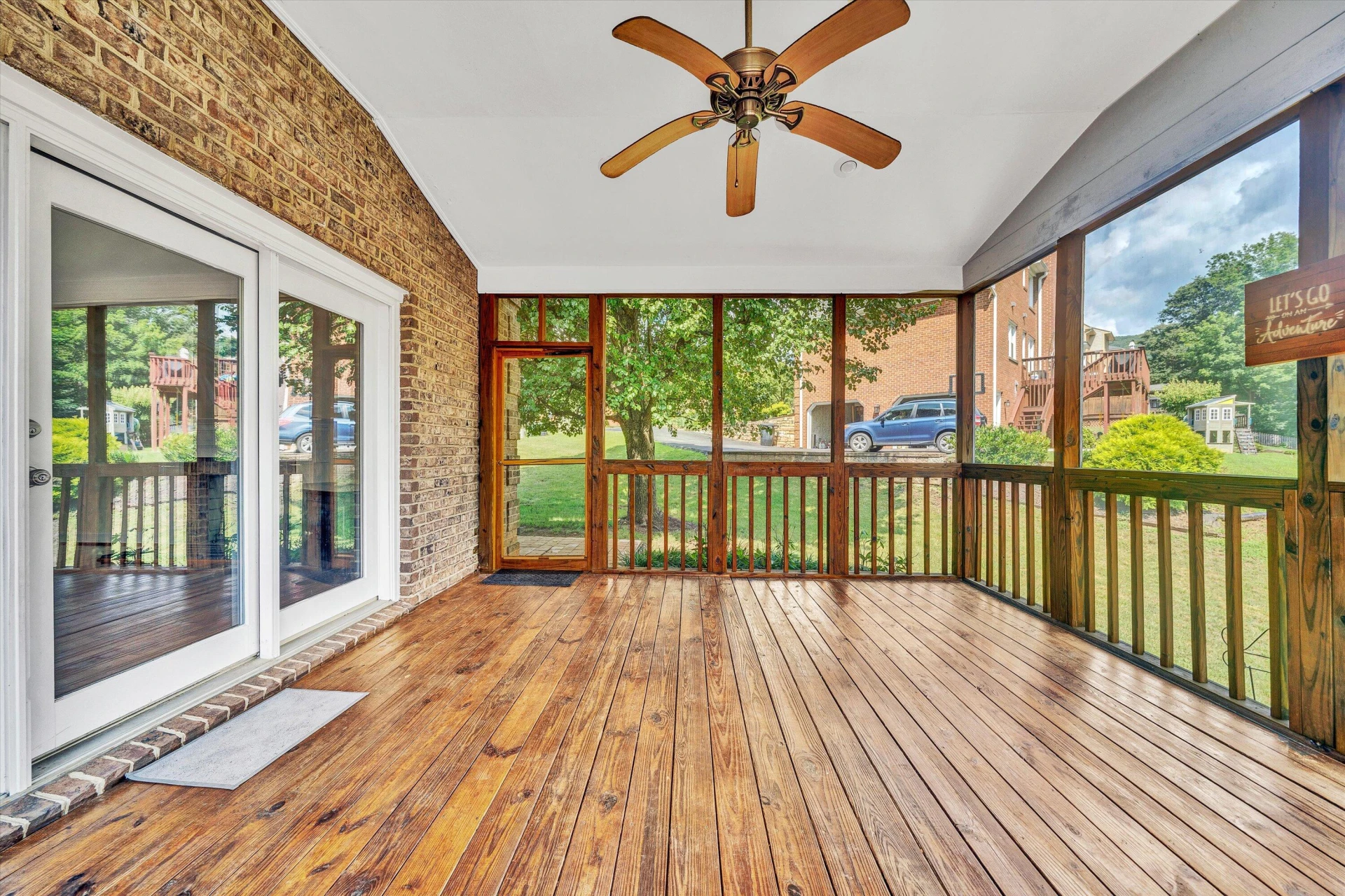 8301 Strathmore LN - Photo 11