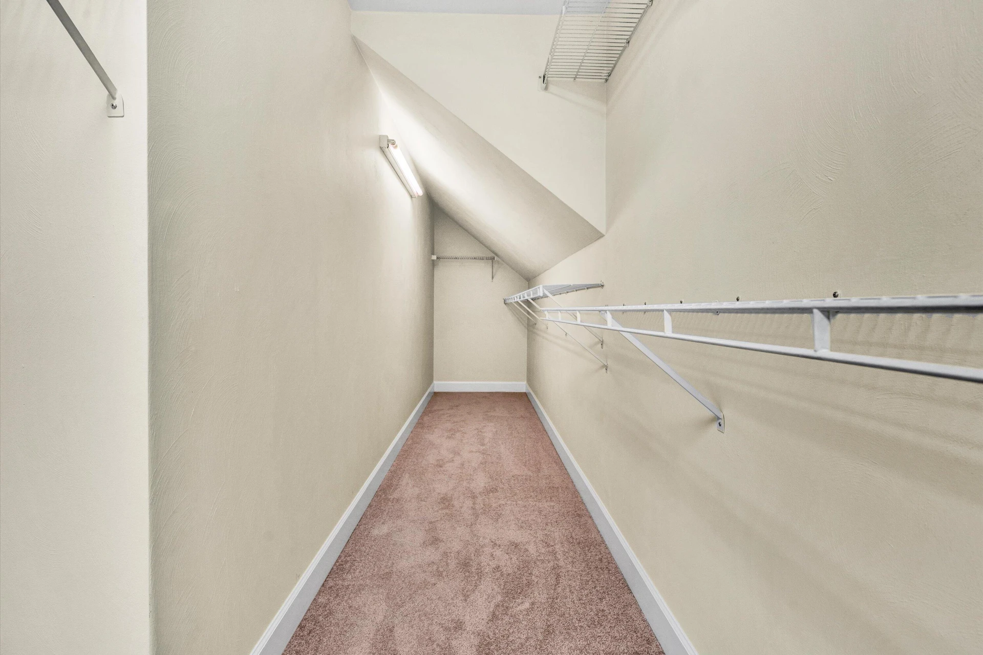 8301 Strathmore LN - Photo 22