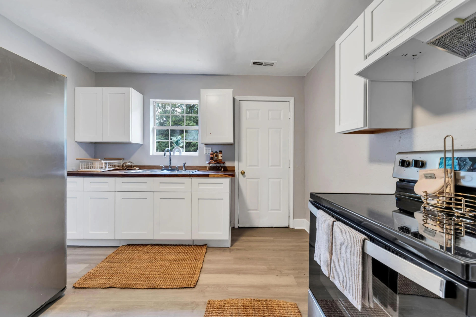 2116 Staunton AVE NW - Photo 21