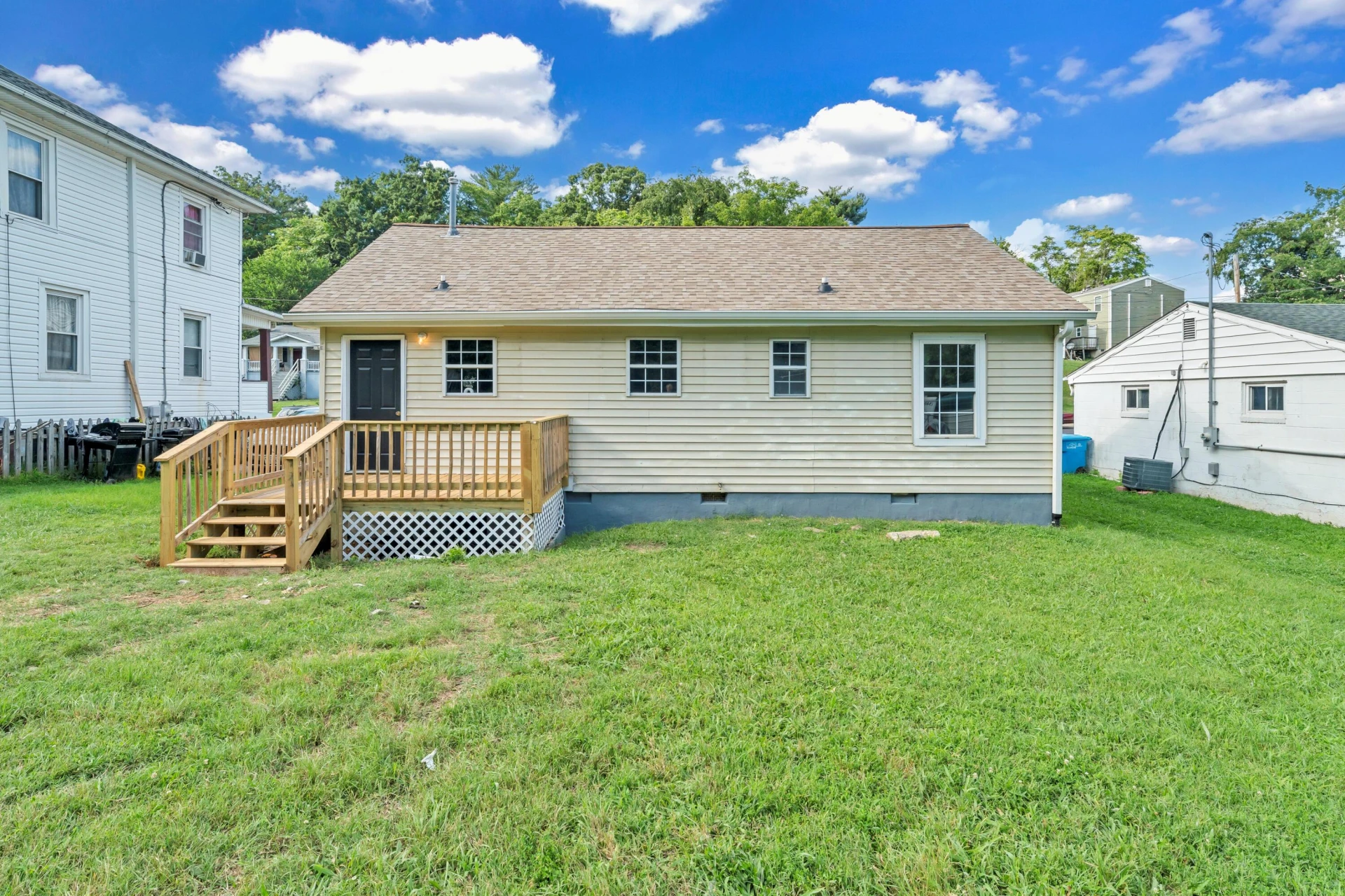 2116 Staunton AVE NW - Photo 28