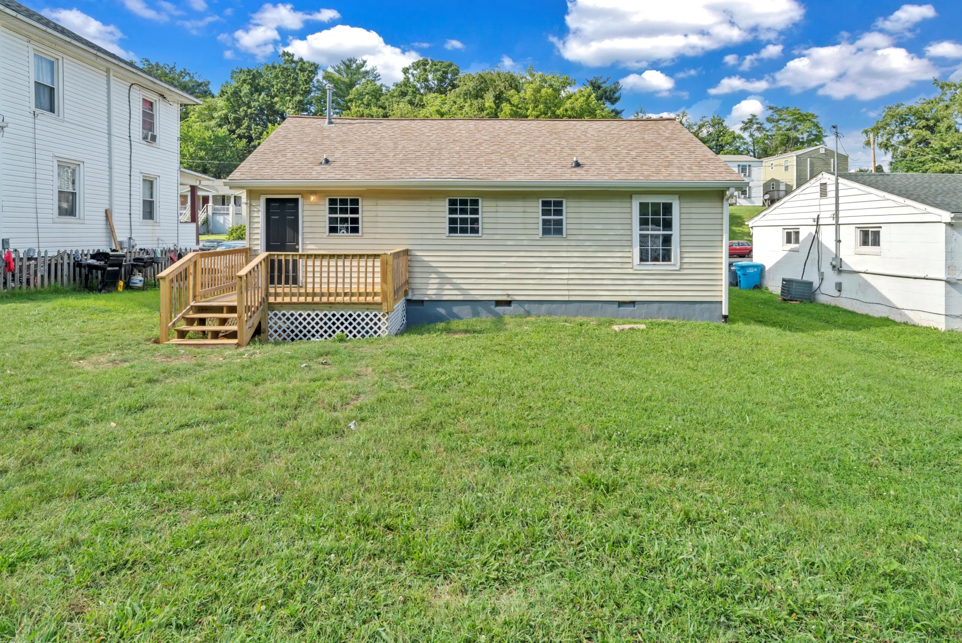 2116 Staunton AVE NW - Photo 29