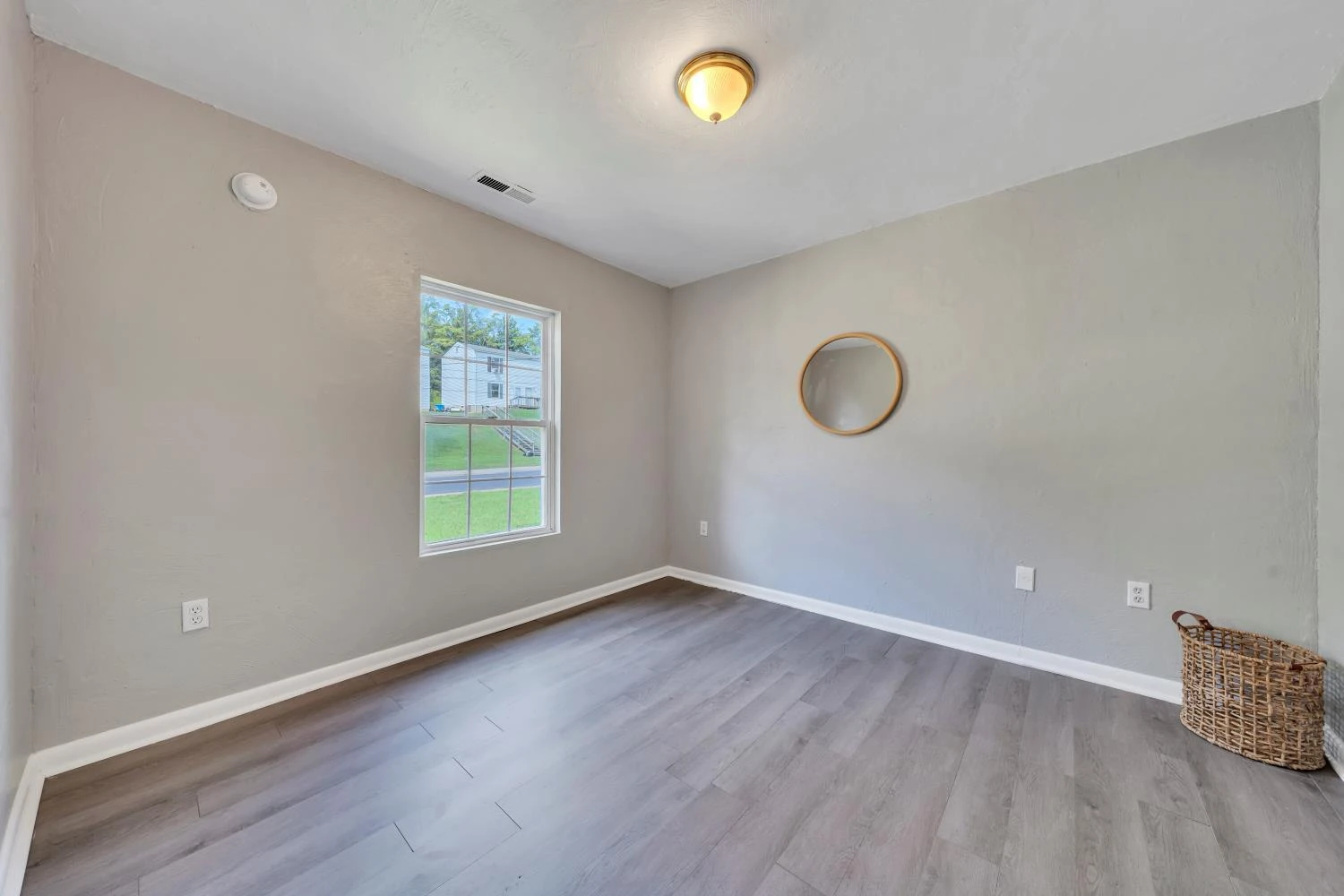 2116 Staunton AVE NW - Photo 6