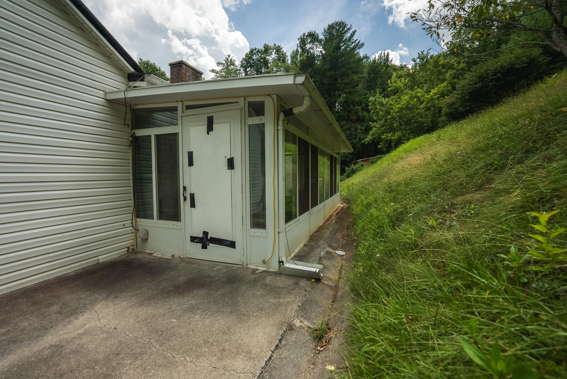 4752 Webbs Mill RD N - Photo 6