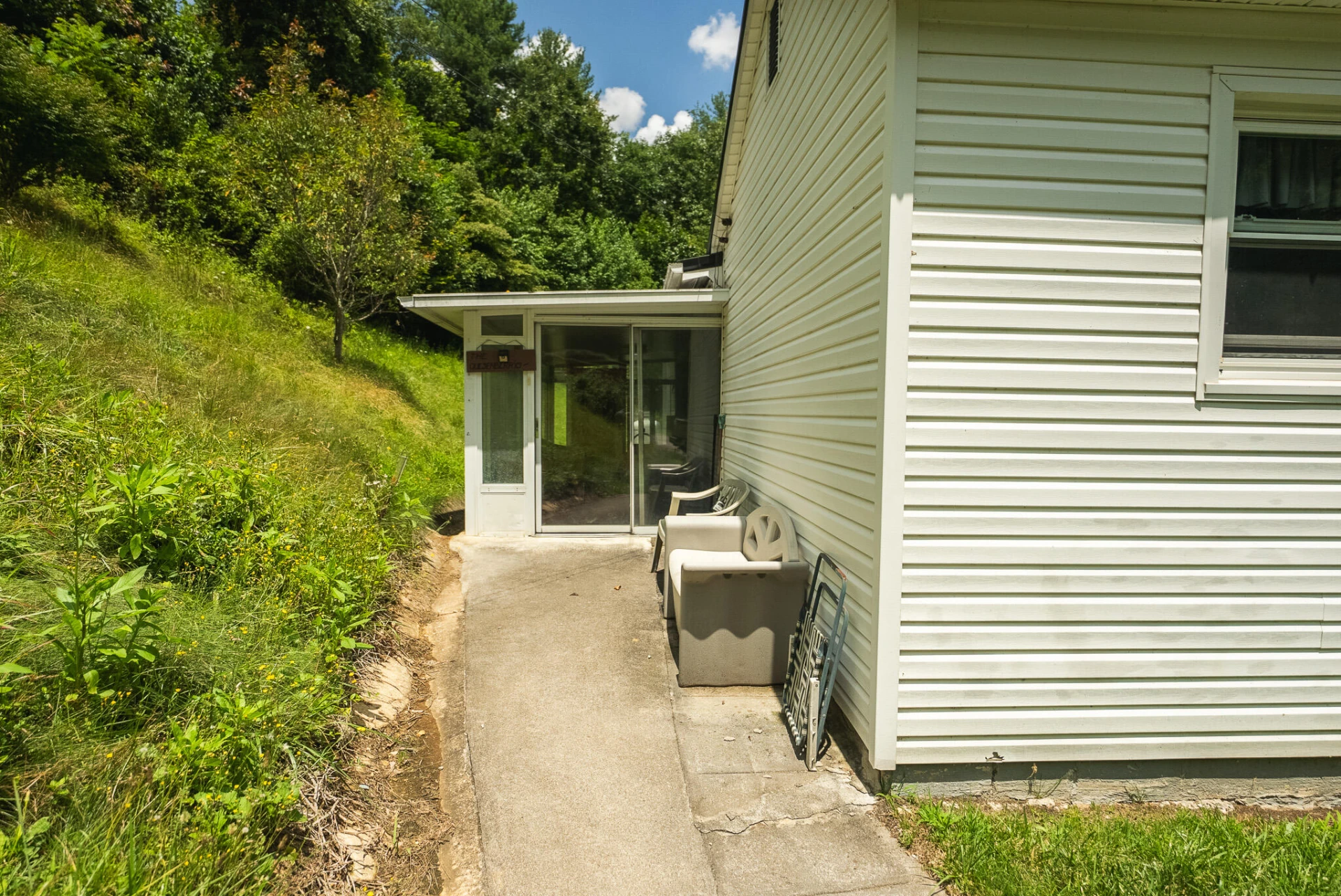 4752 Webbs Mill RD N - Photo 7