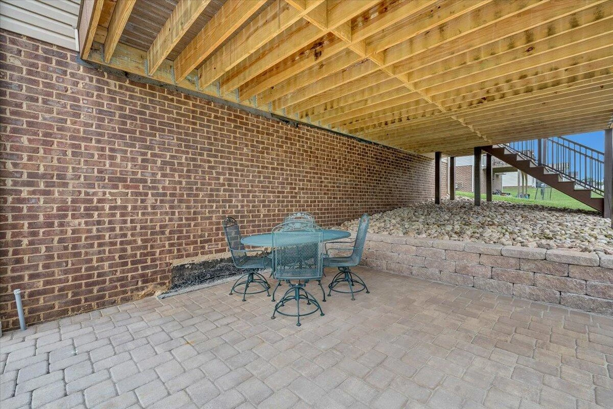 1425 Penley BLVD - Photo 43