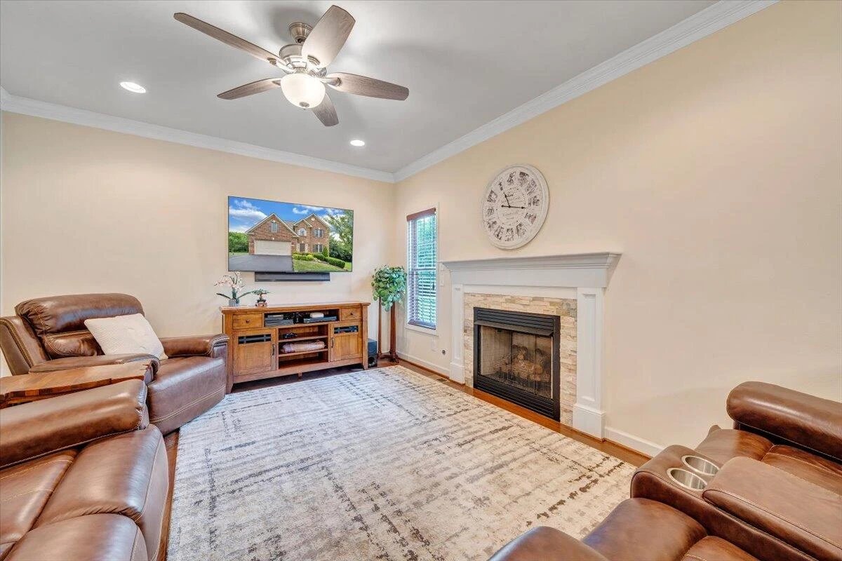 1425 Penley BLVD - Photo 10