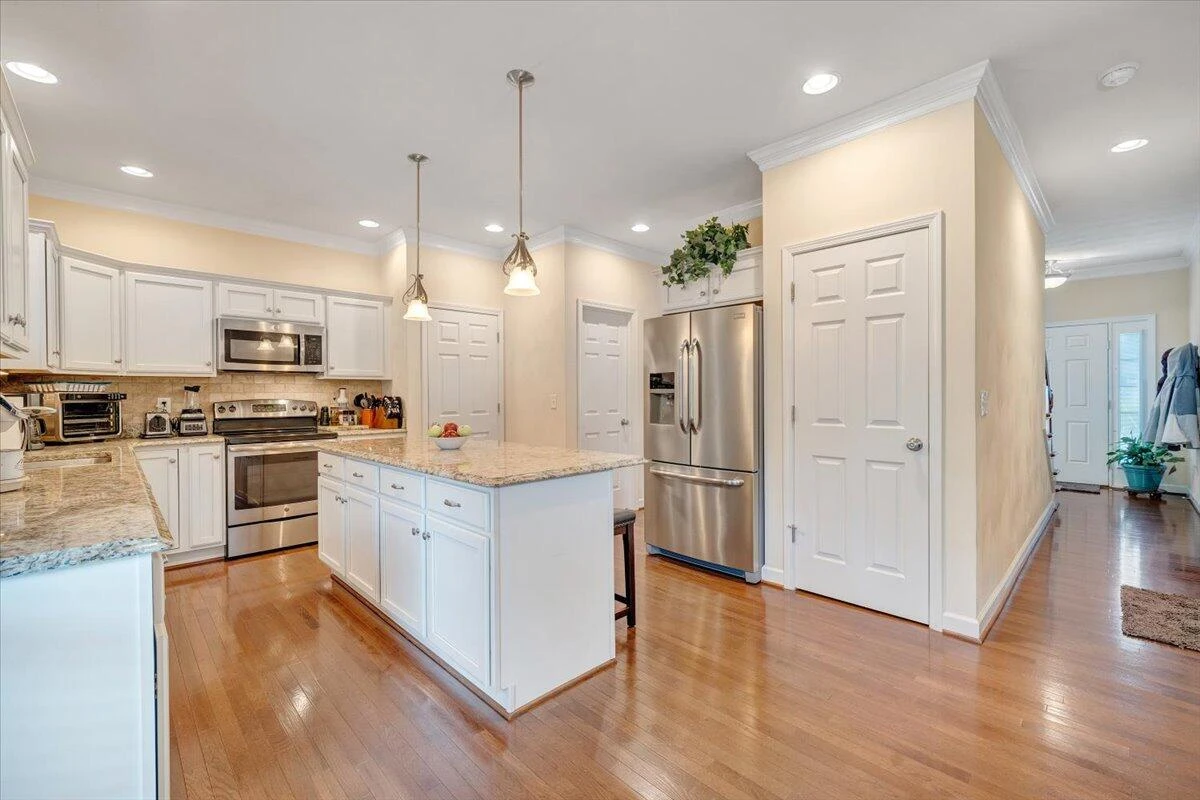 1425 Penley BLVD - Photo 13