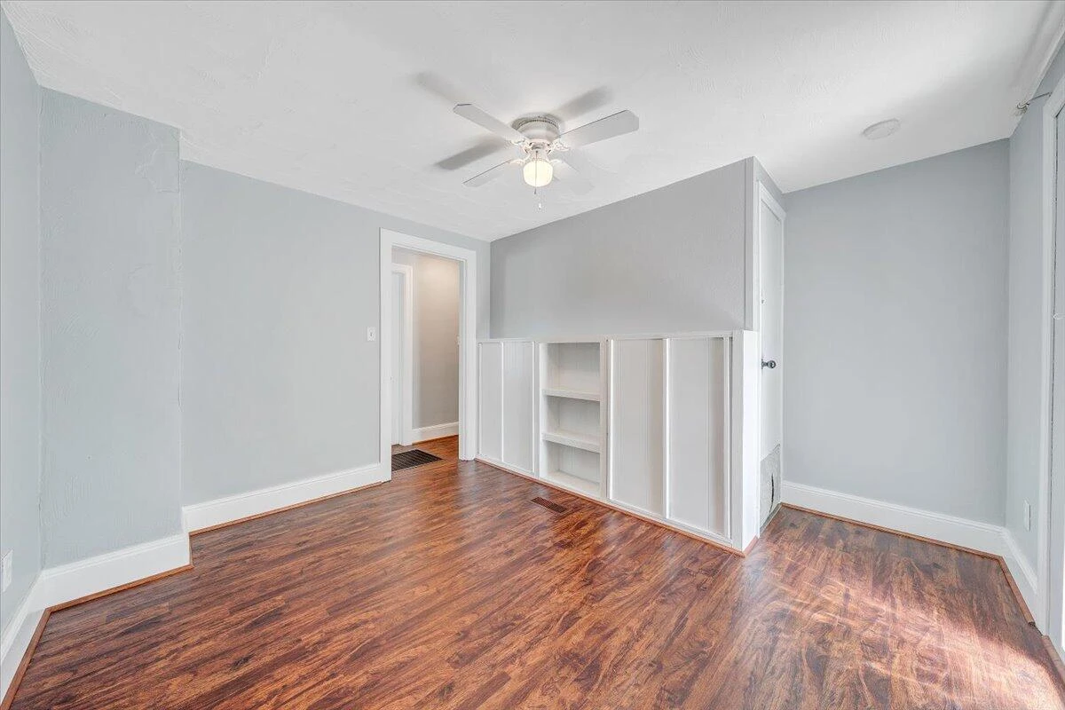 130 East ST - Photo 15