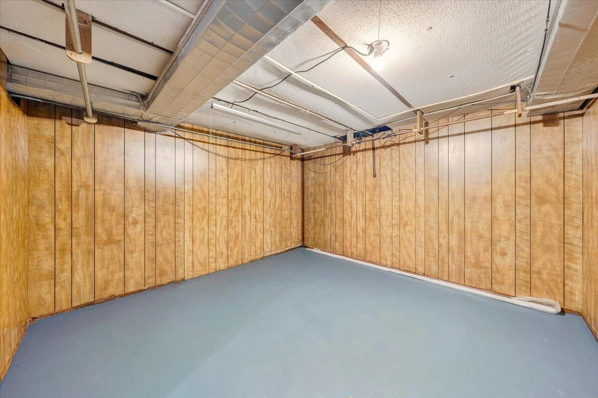 130 East ST - Photo 26