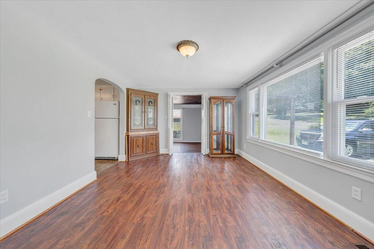 130 East ST - Photo 5