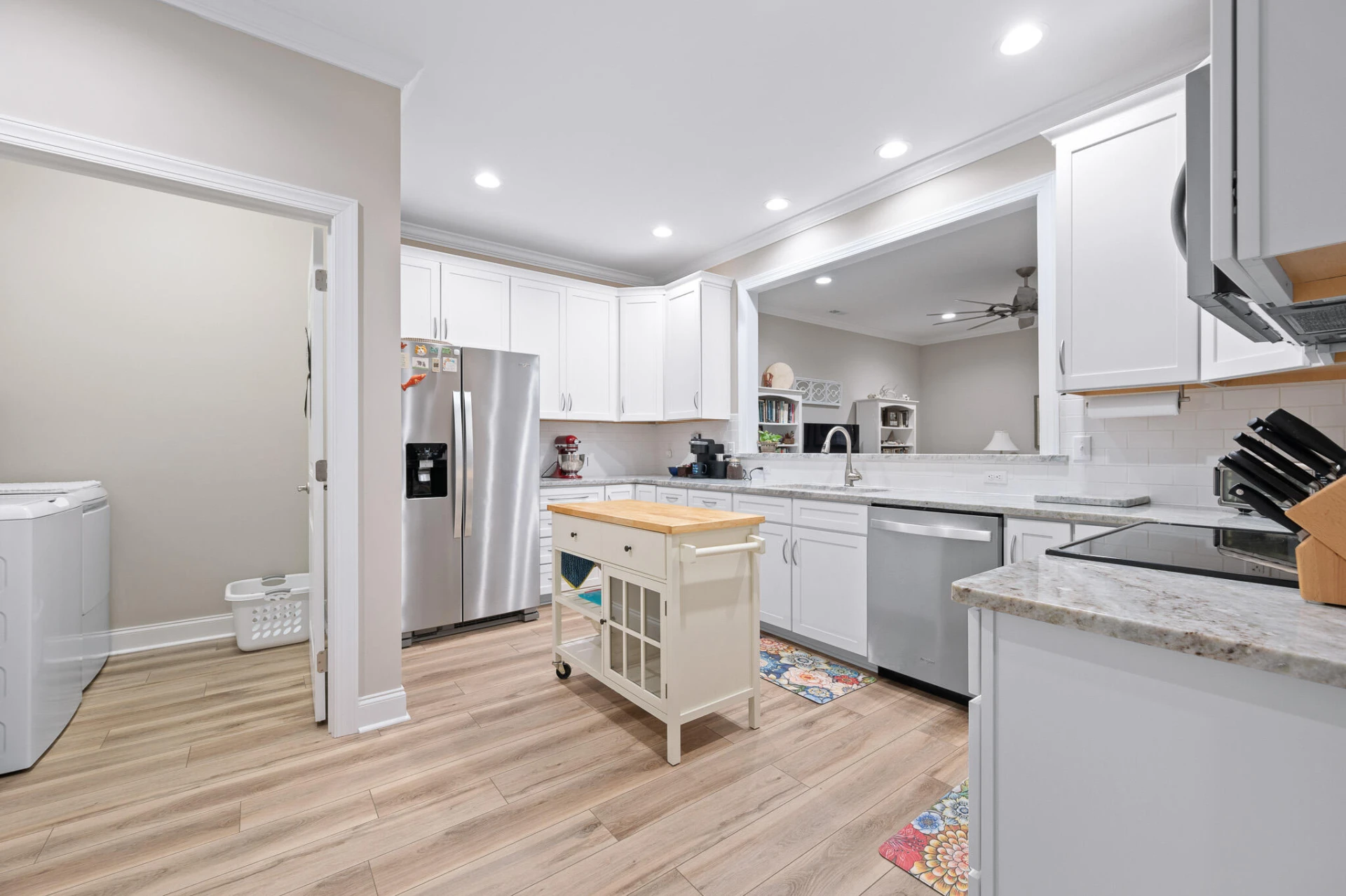 131 Villa Oak CIR - Photo 15