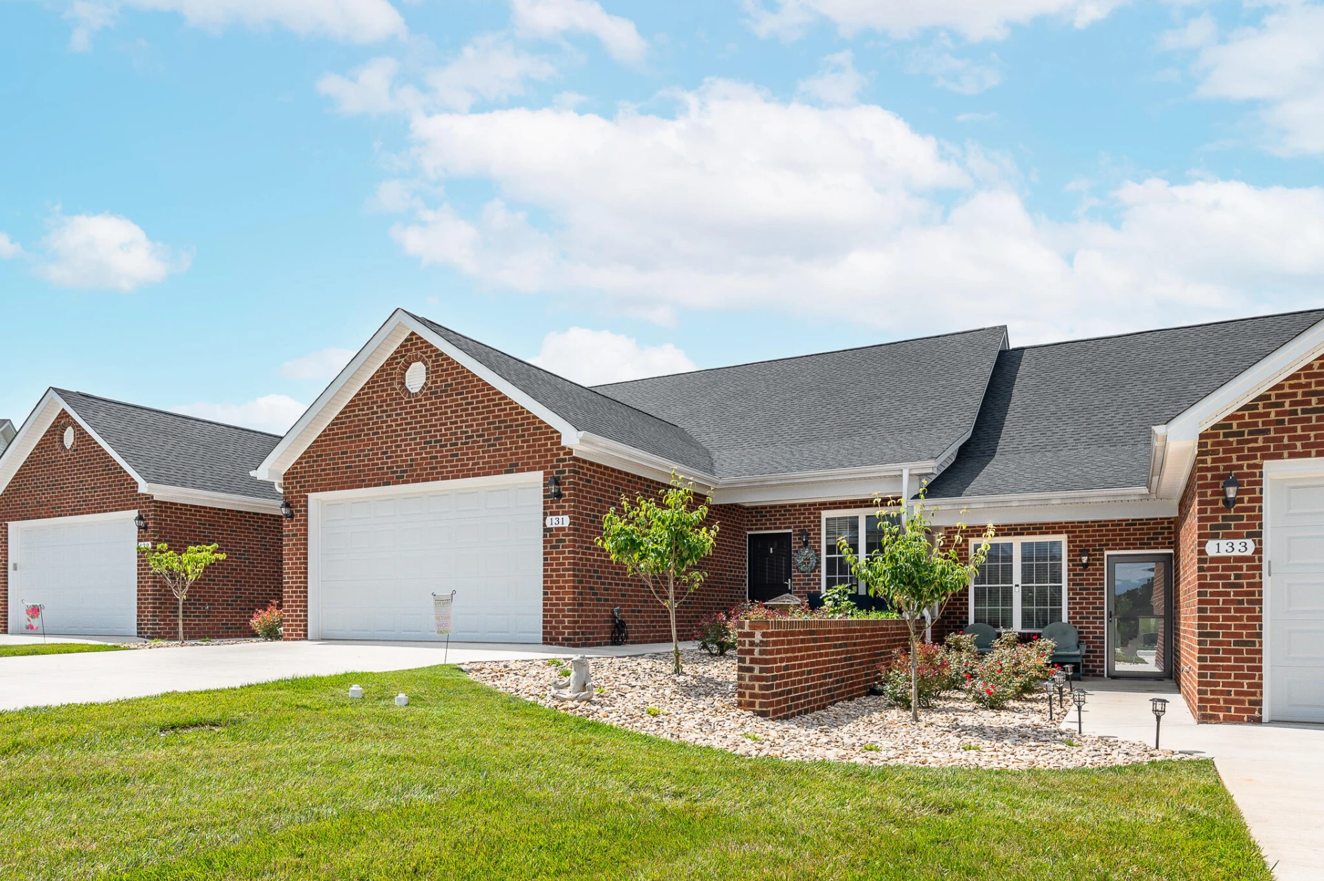 131 Villa Oak CIR - Photo 3