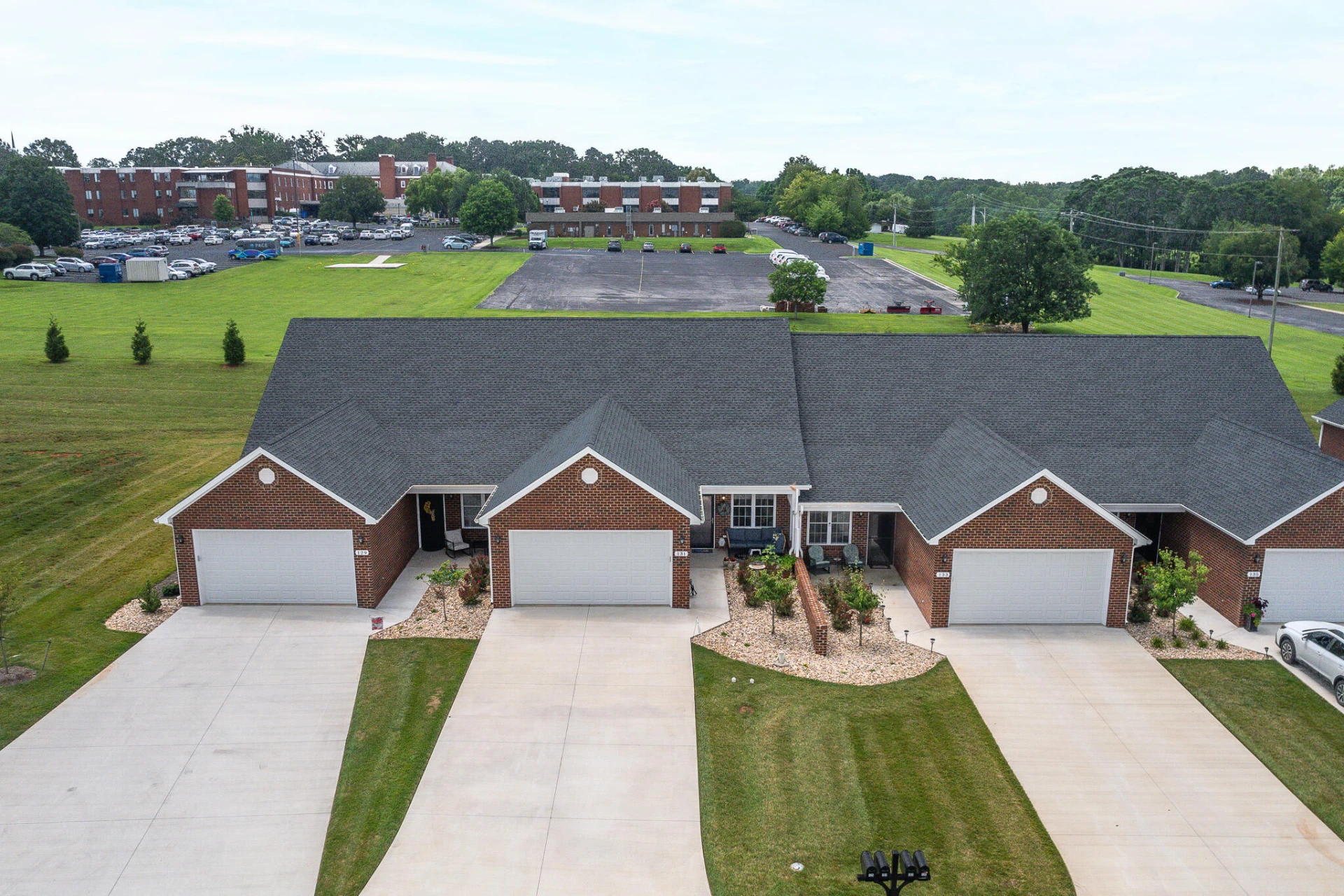 131 Villa Oak CIR - Photo 4