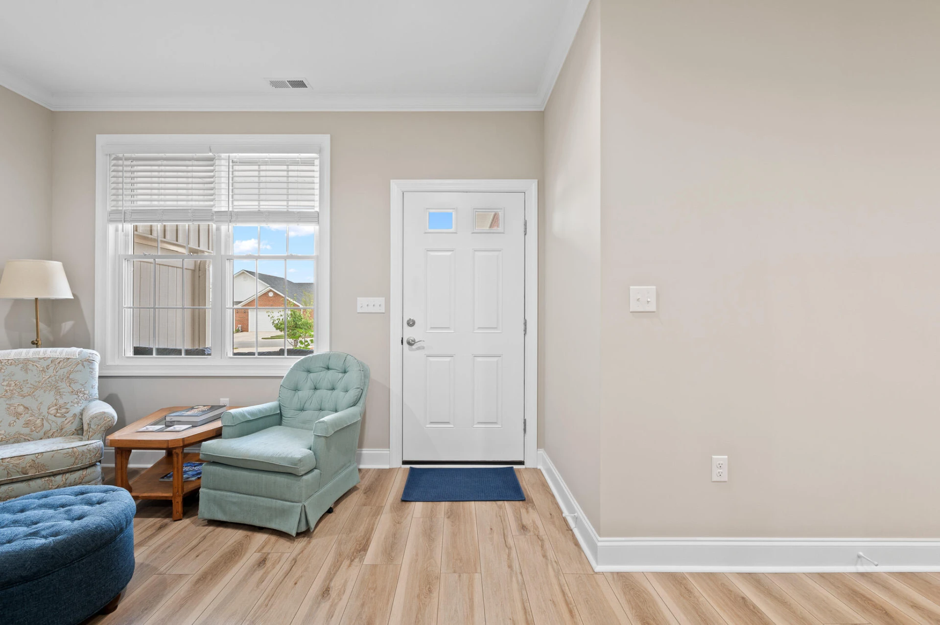 131 Villa Oak CIR - Photo 9