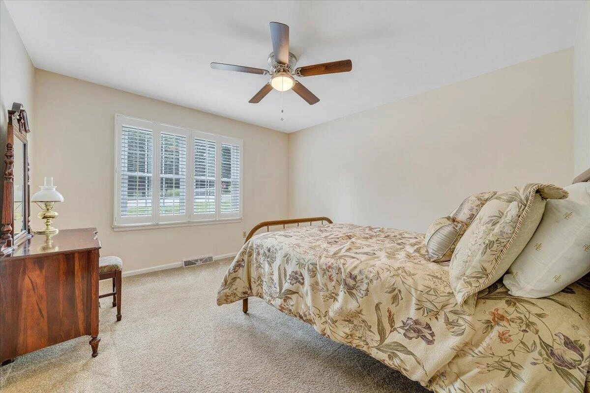 5377 Luwana DR - Photo 18