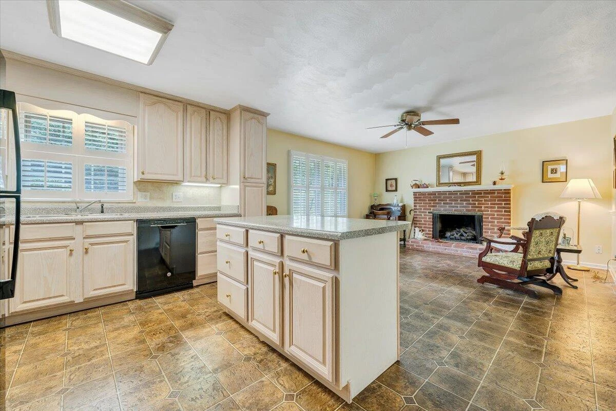 5377 Luwana DR - Photo 11
