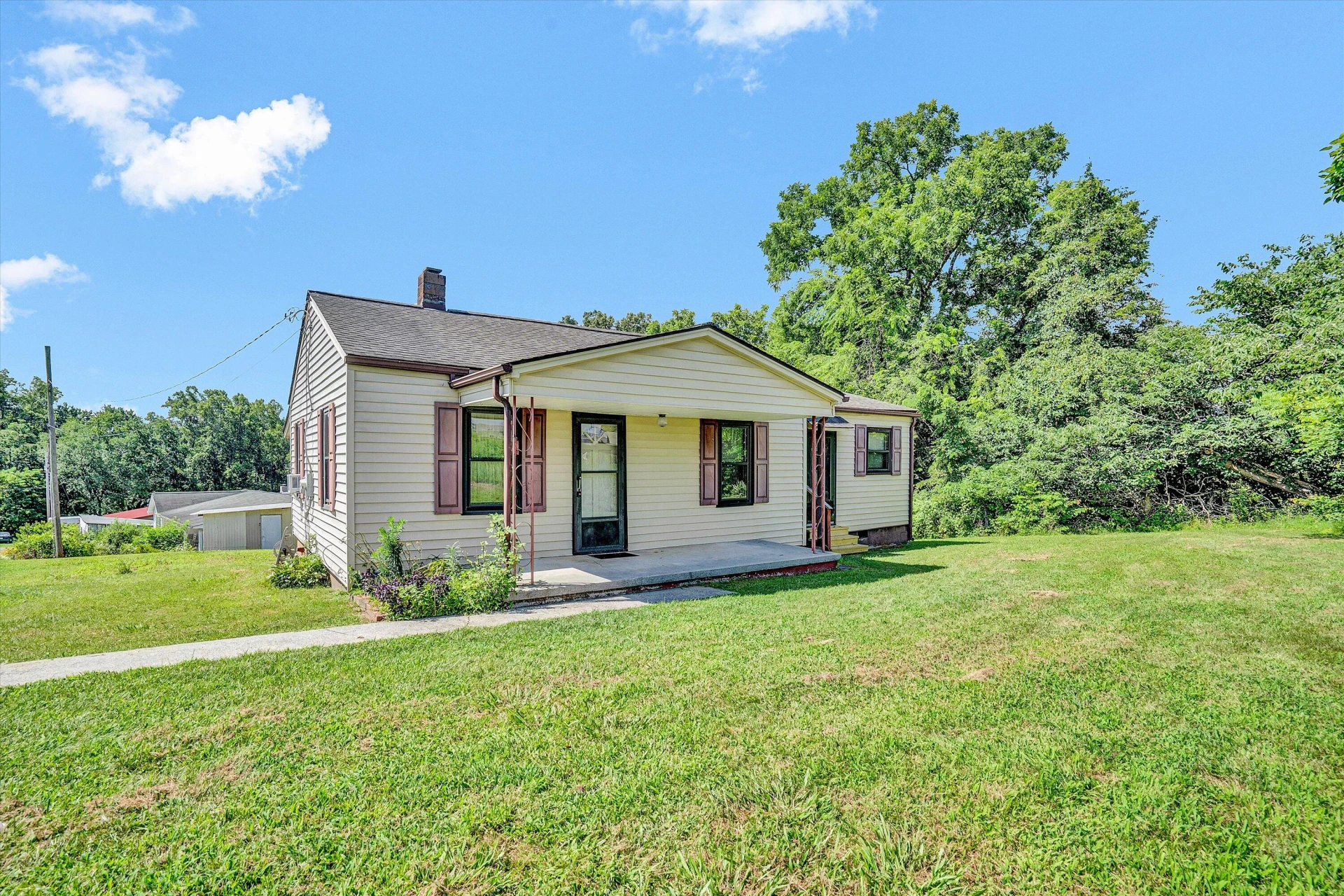 20 CORAL LN - Photo 2