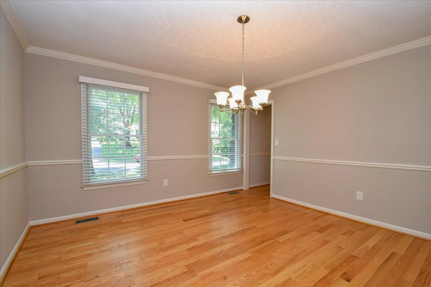 1912 Stone Mill DR - Photo 10