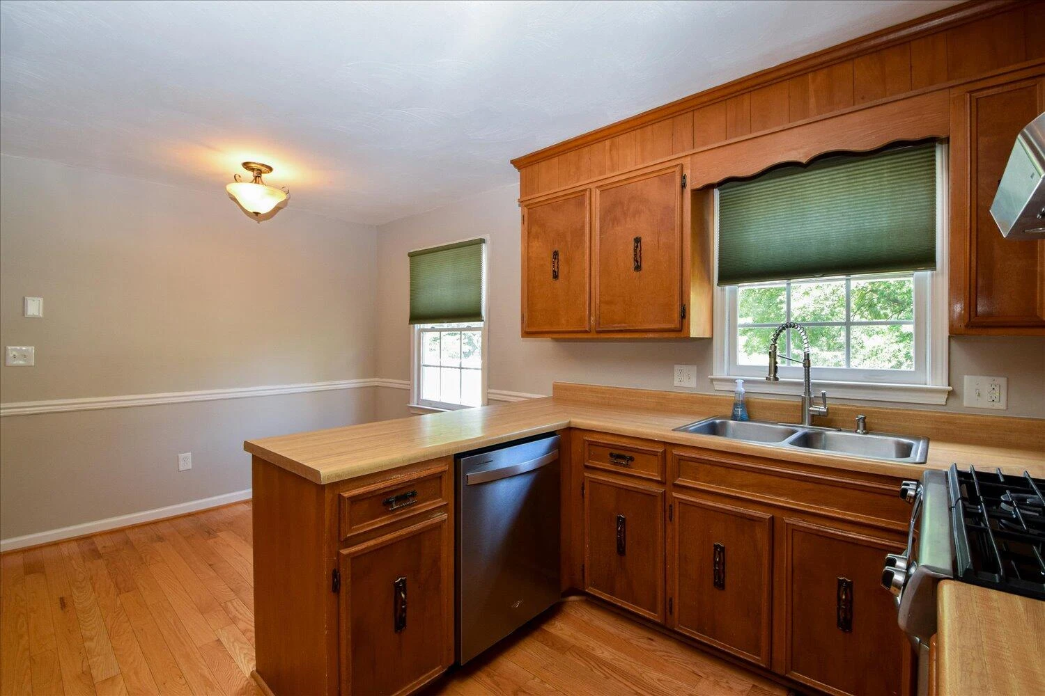 1912 Stone Mill DR - Photo 16