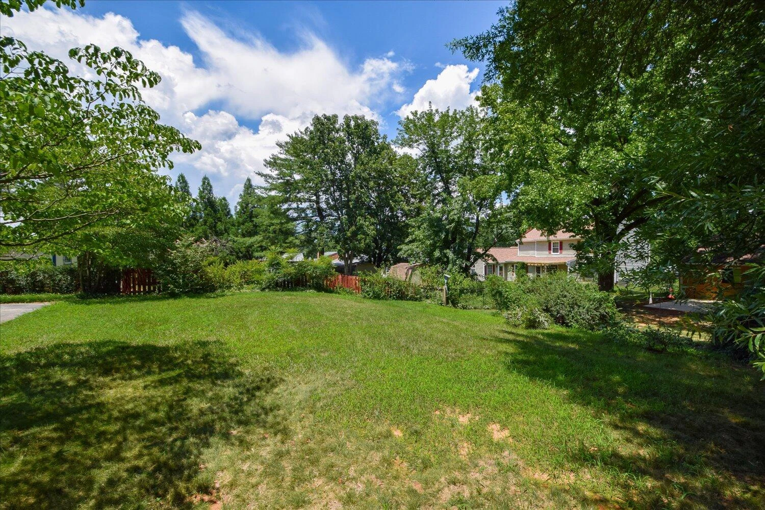 1912 Stone Mill DR - Photo 32