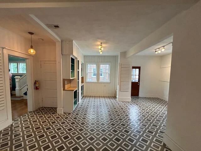 1405 Grandin RD SW - Photo 15