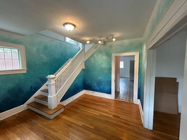 1405 Grandin RD SW - Photo 5