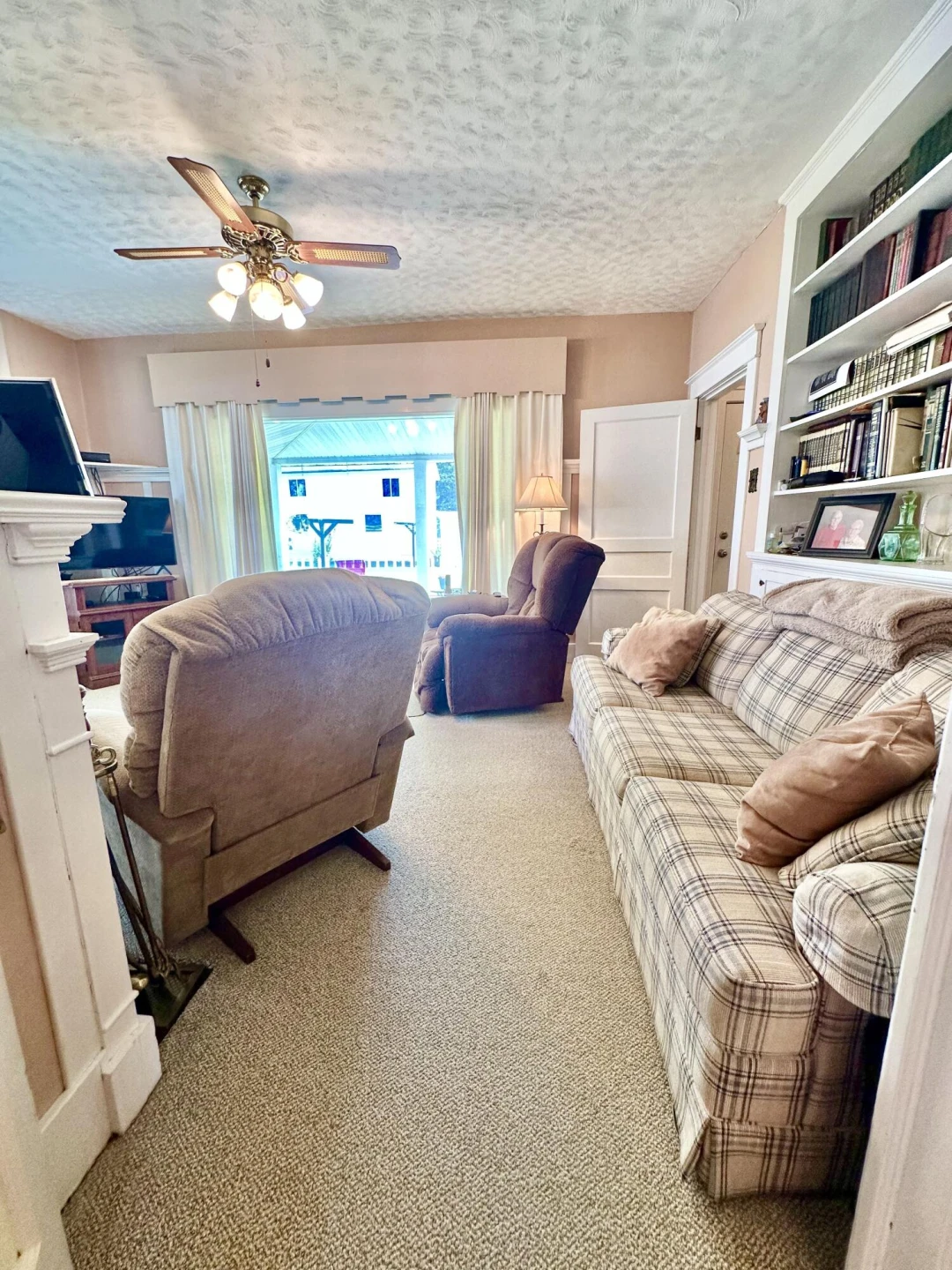 932 McCormick BLVD - Photo 29
