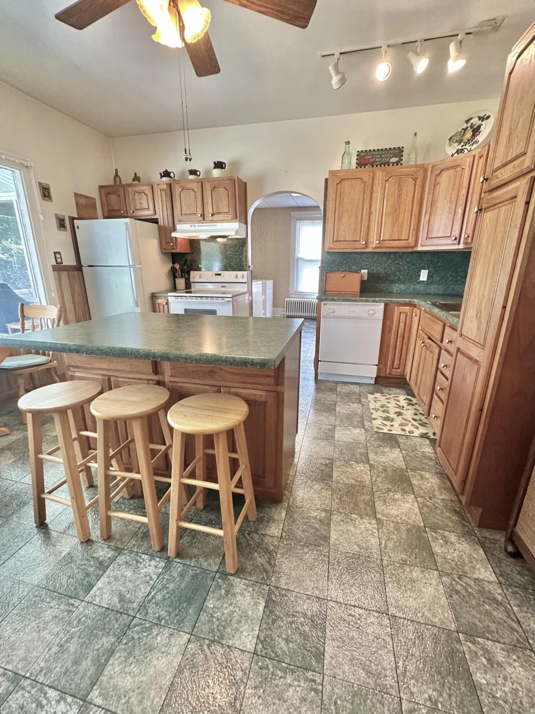 932 McCormick BLVD - Photo 31