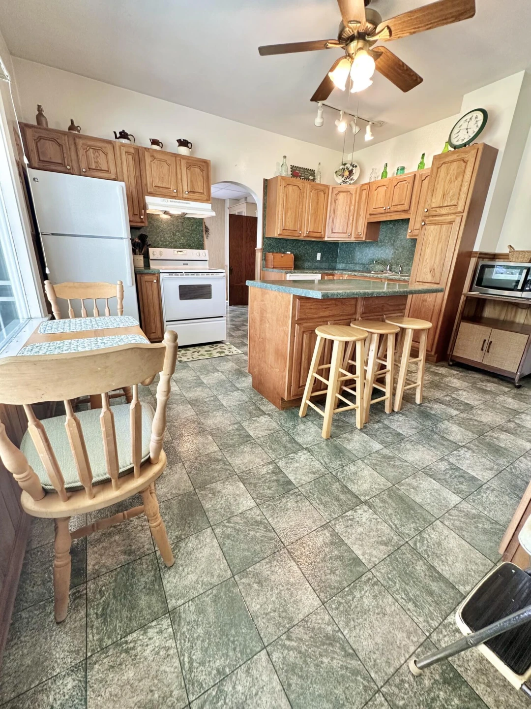 932 McCormick BLVD - Photo 32