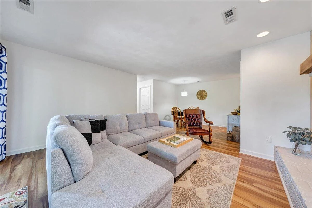 112 Crescent LN - Photo 31
