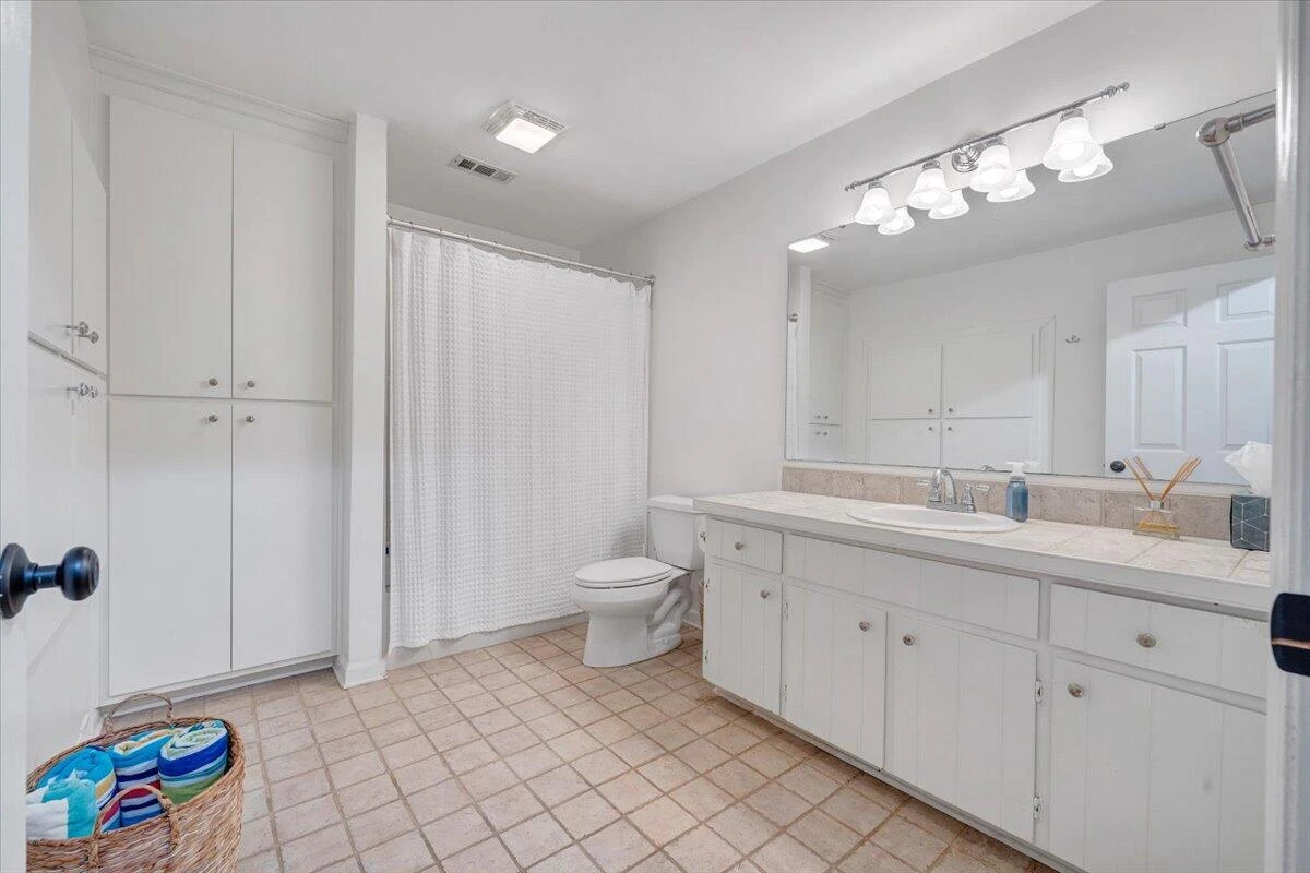 112 Crescent LN - Photo 39