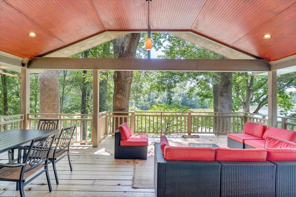 112 Crescent LN - Photo 41