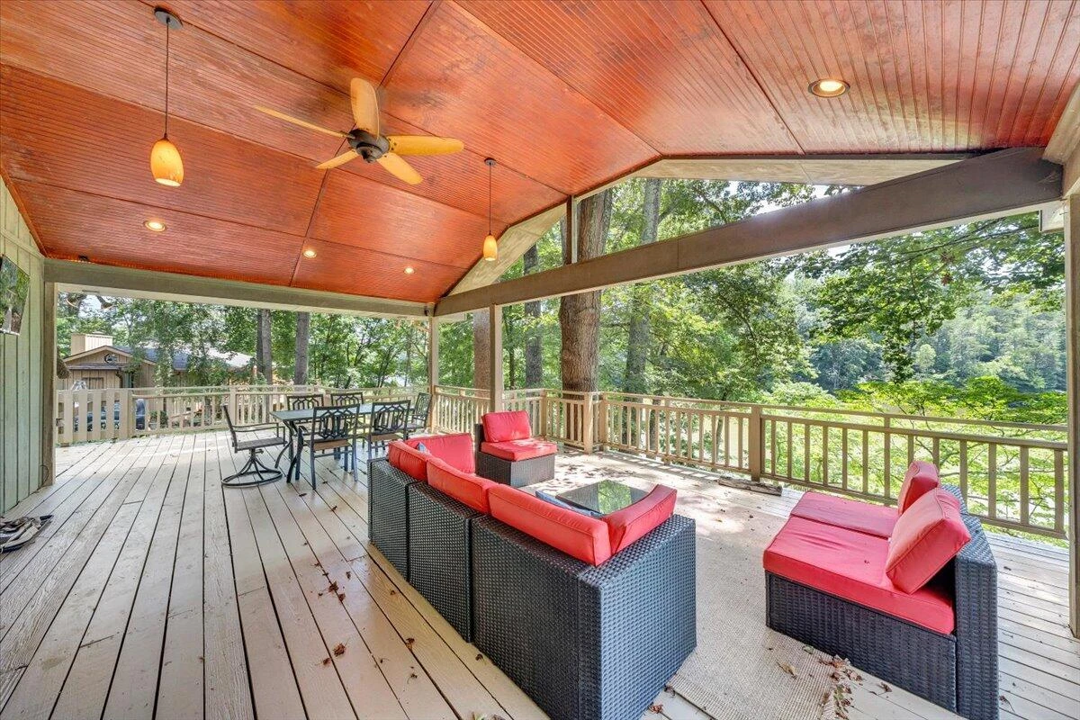 112 Crescent LN - Photo 42