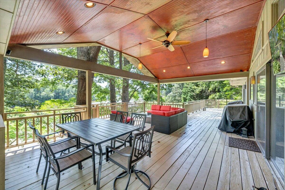 112 Crescent LN - Photo 43