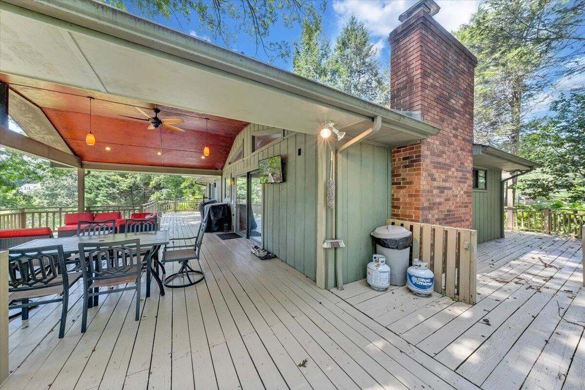 112 Crescent LN - Photo 45