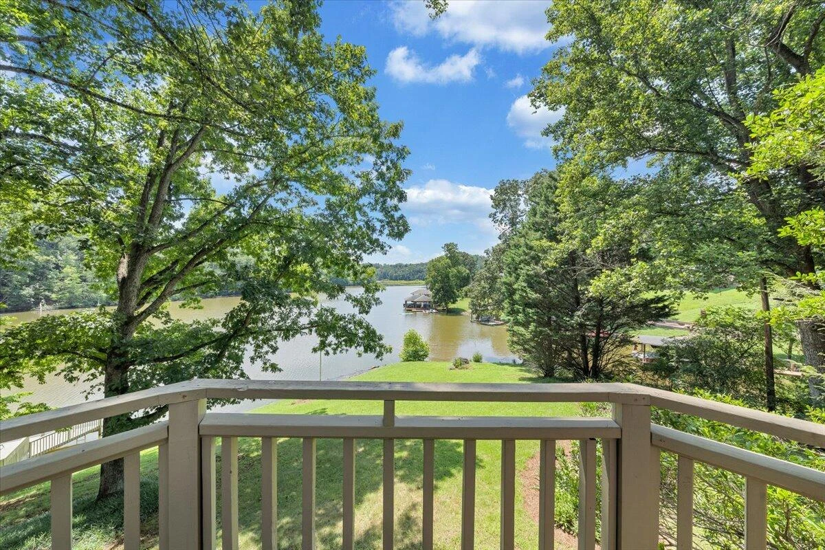 112 Crescent LN - Photo 47