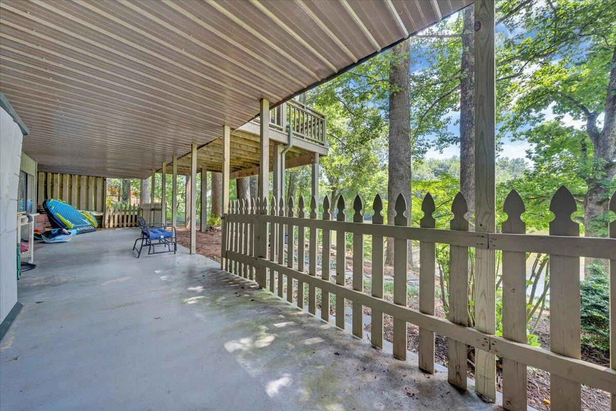 112 Crescent LN - Photo 49