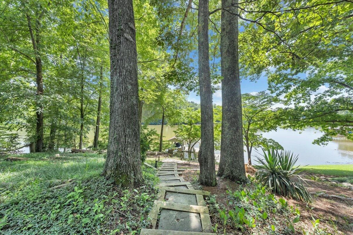 112 Crescent LN - Photo 51