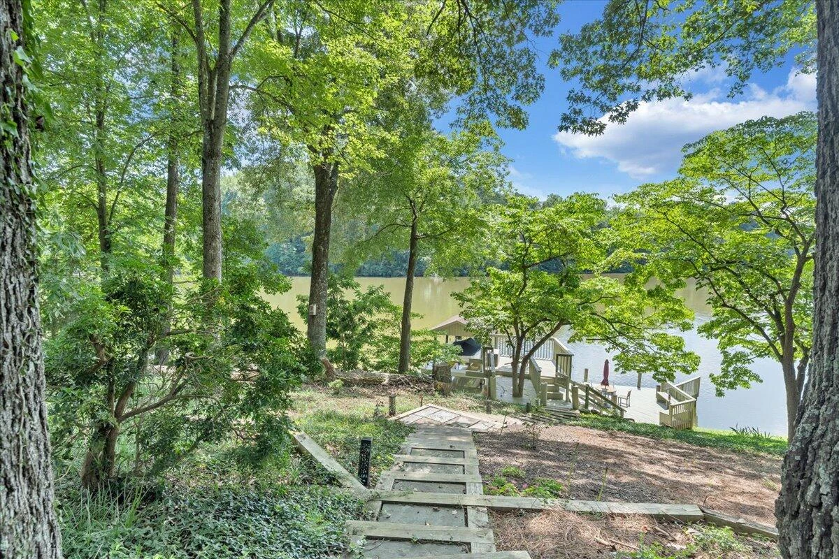 112 Crescent LN - Photo 52